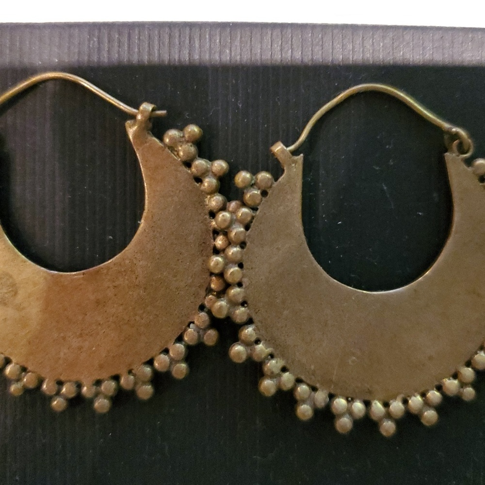 Gold-plated earrings from Thailand never worn